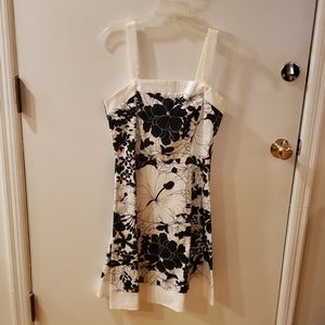 AGB 12P black white sun dress floral fit flare